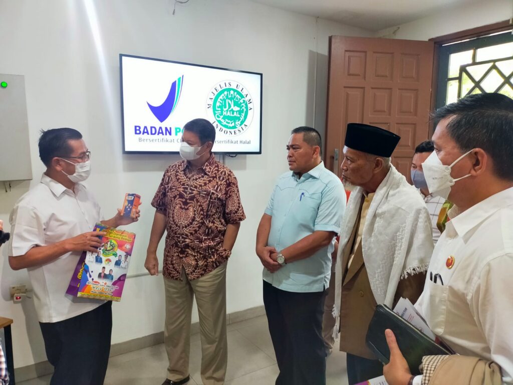 Gambar 2 - Hasim Djojohadikusumo Apresiasi dan Puji Budidaya Ikan Gabus untuk Turunkan Angka Stunting Oleh PT Mega Medica